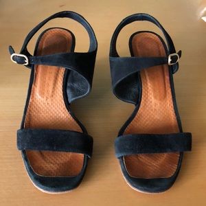 Chie Mihara wedge sandals - size 37 (6.5)
